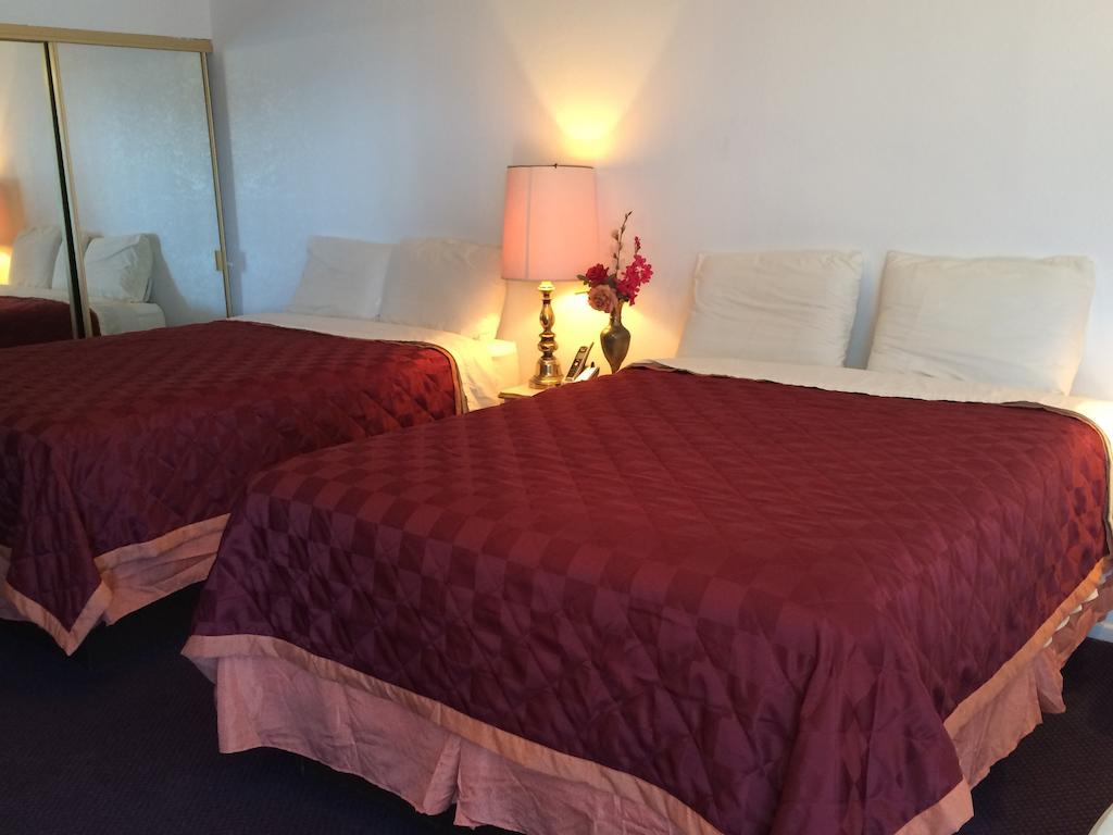 Crystal Palace Inn Brownfield Δωμάτιο φωτογραφία