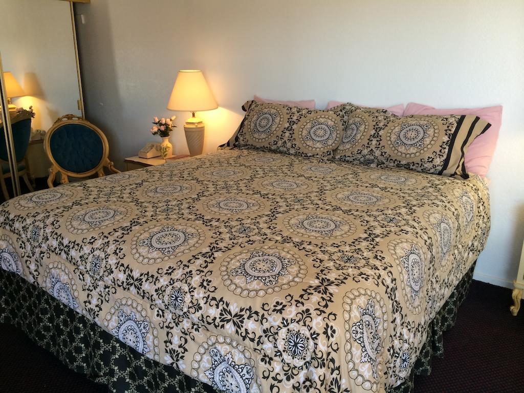 Crystal Palace Inn Brownfield Δωμάτιο φωτογραφία
