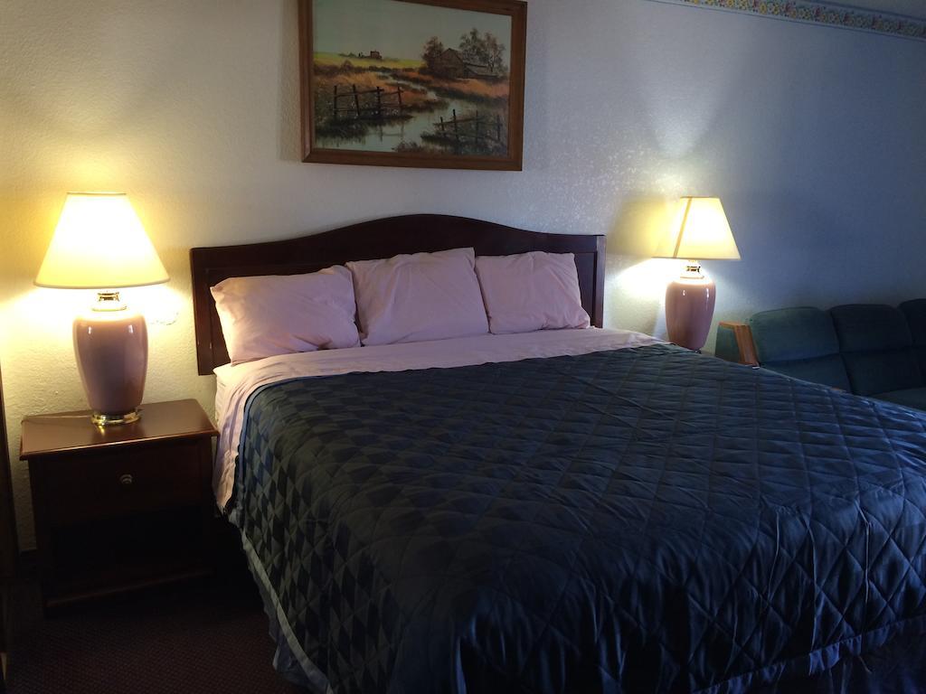 Crystal Palace Inn Brownfield Δωμάτιο φωτογραφία